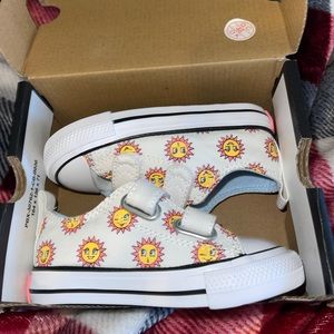 Converse size 6c